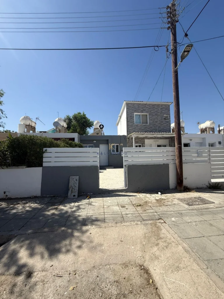 Σπίτι 1 Υπνοδωματίου προς Ενοικίαση στη Λάρνακα – Κόκκινες