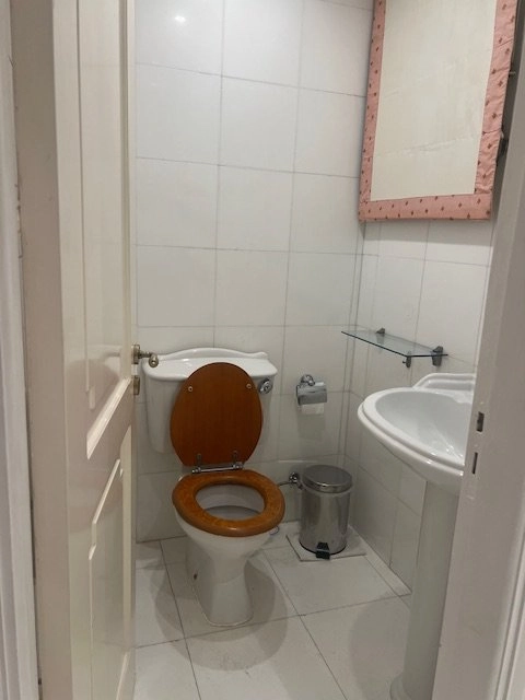 4 Bedroom Apartment for Rent in Agios Tychonas, Limassol District