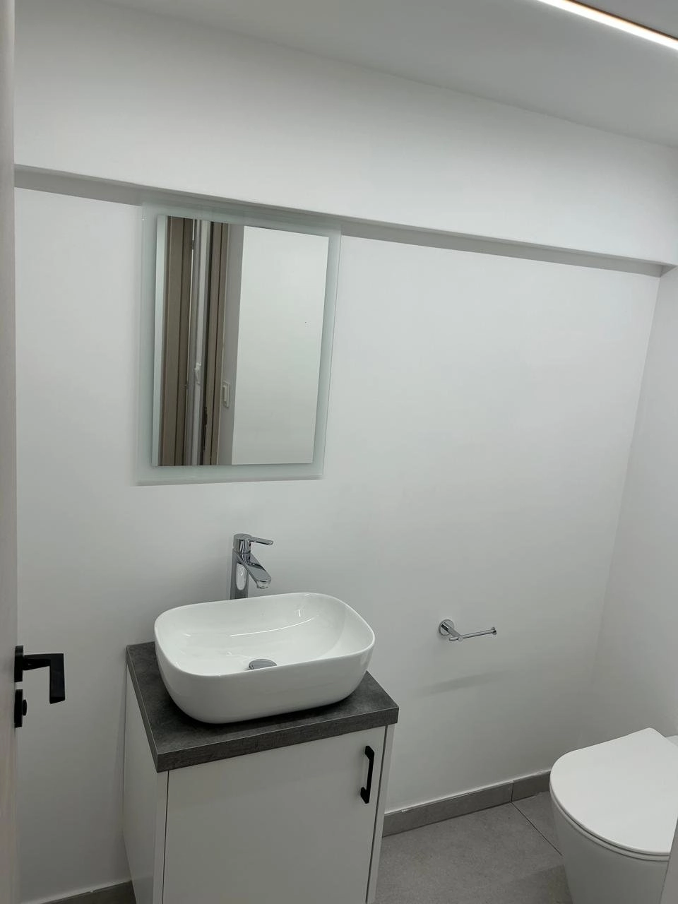 200m² Office for Rent in Limassol District