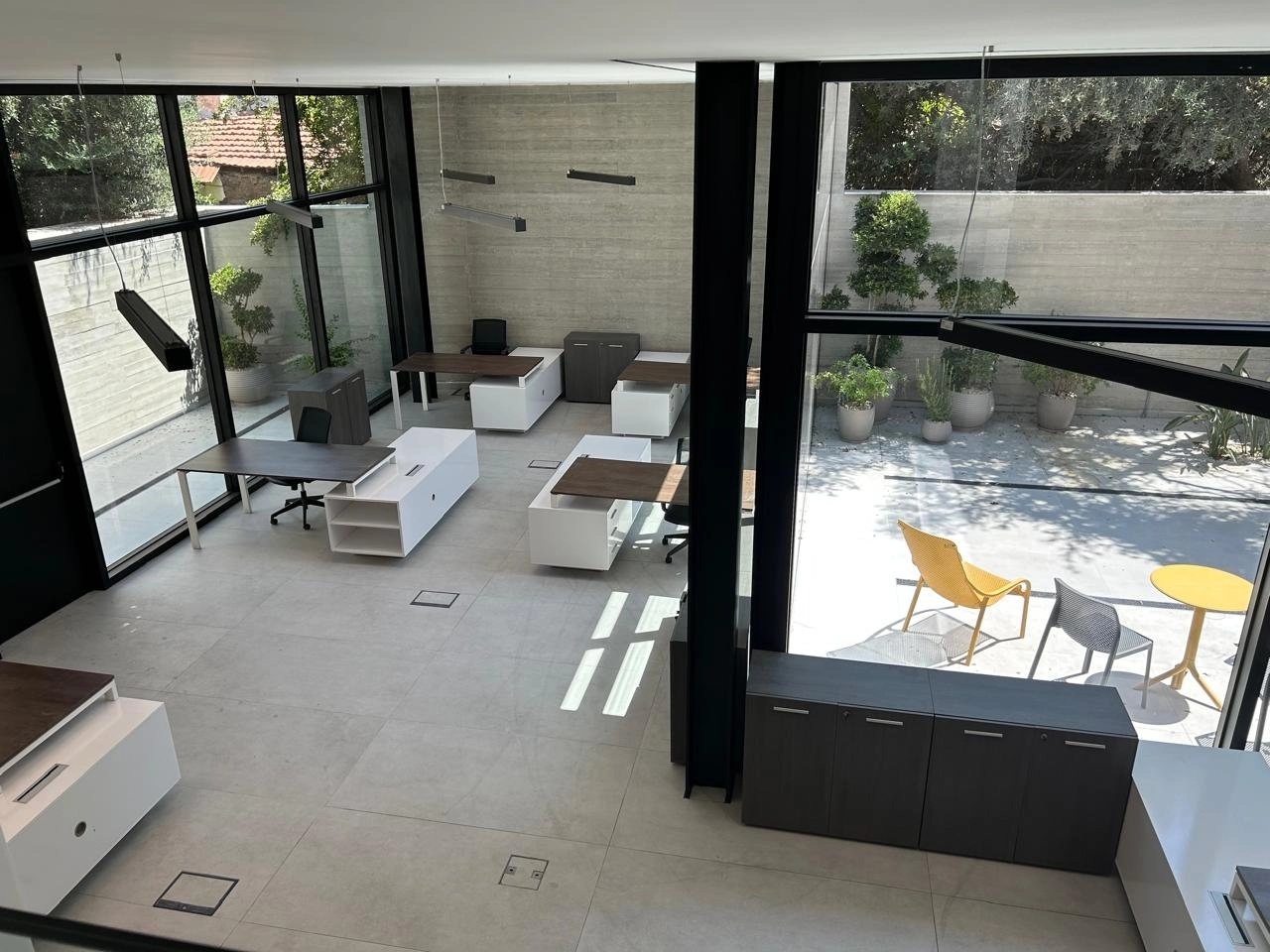 200m² Office for Rent in Limassol District