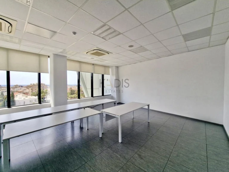 Γραφείο 340m² προς ενοικίαση στην Επαρχία Λεμεσού