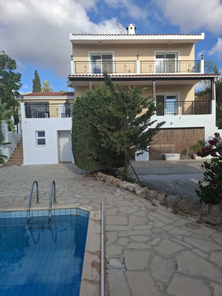 4 Bedroom House for Sale in Pegeia, Paphos District