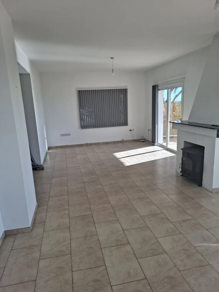 4 Bedroom House for Sale in Pegeia, Paphos District