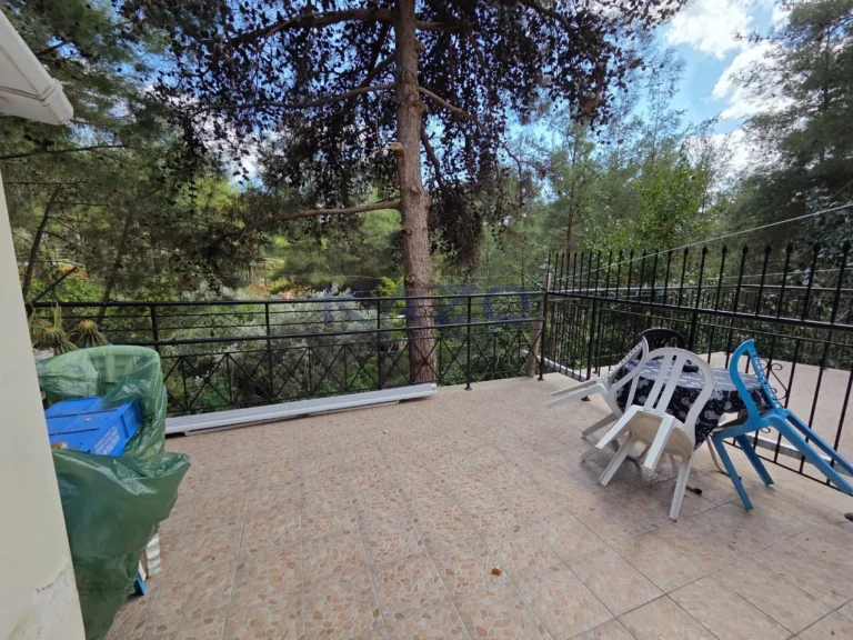 4 Bedroom House for Sale in Moniatis, Limassol District