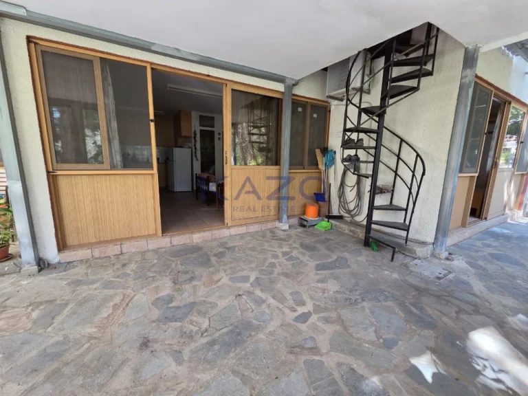 4 Bedroom House for Sale in Moniatis, Limassol District