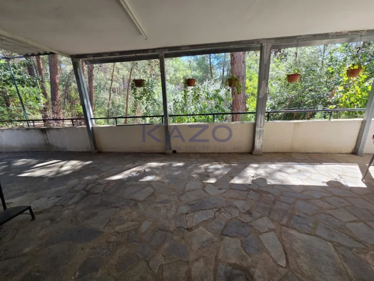 4 Bedroom House for Sale in Moniatis, Limassol District