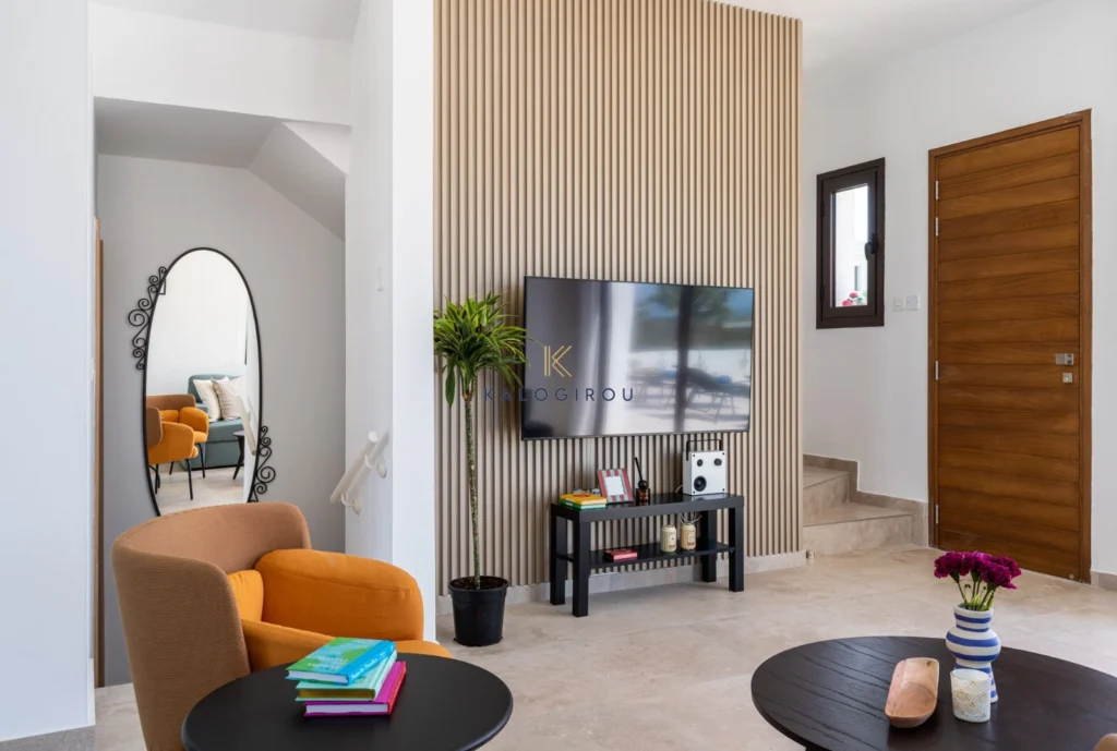 4 Bedroom House for Sale in Pervolia Larnacas