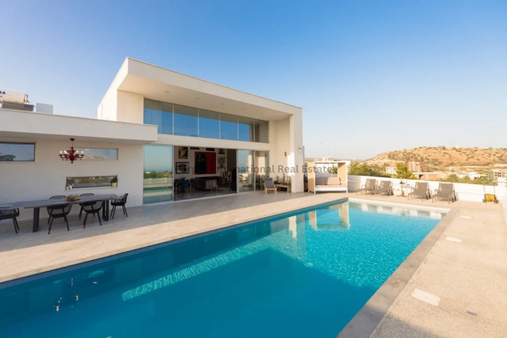 3 Bedroom House for Sale in Germasogeia, Limassol District