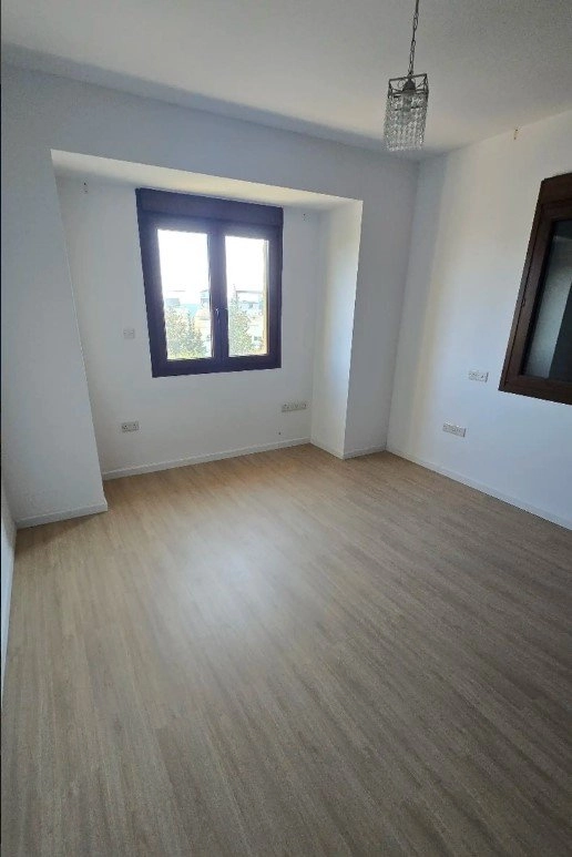 5 Bedroom House for Sale in Parekklisia, Limassol District
