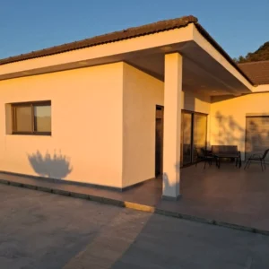 3 Bedroom House for Sale in Kellaki, Limassol District