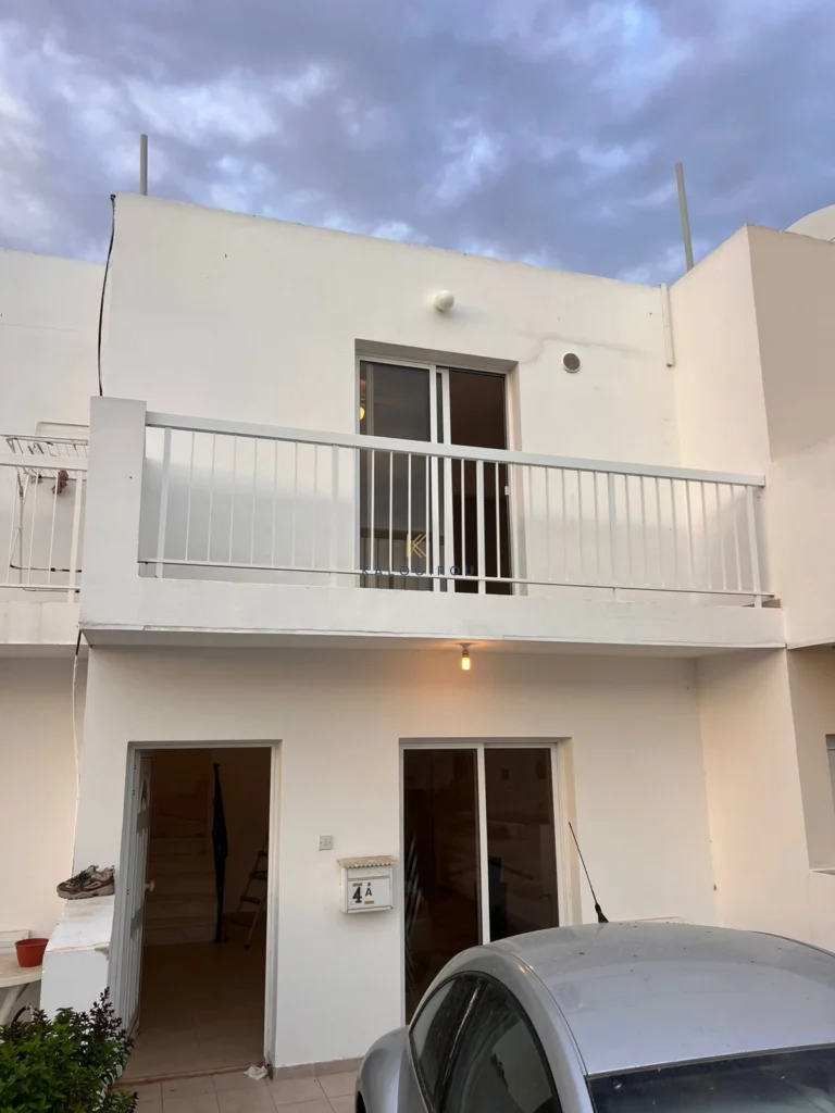 2 Bedroom House for Sale in Oroklini, Larnaca District