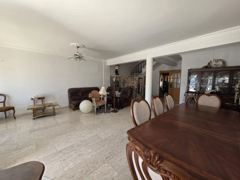 Cheap Houses and Villas for Sale Larnaca up to 600000 euro