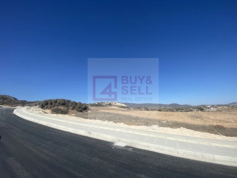 1,233m² Plot for Sale in Agios Tychonas, Limassol District