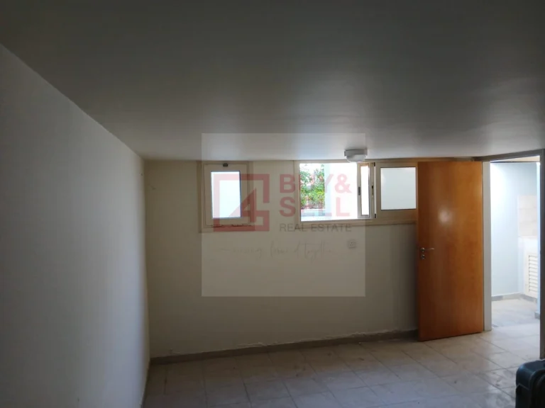 5 Bedroom House for Sale in Limassol – Agios Athanasios