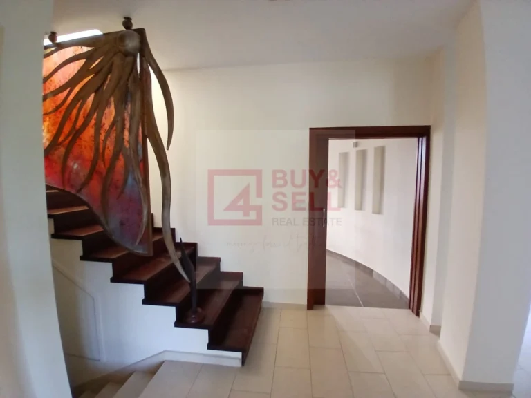 5 Bedroom House for Sale in Limassol – Agios Athanasios