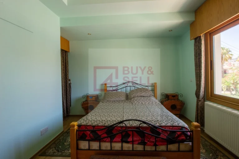 5 Bedroom House for Sale in Limassol – Agios Athanasios