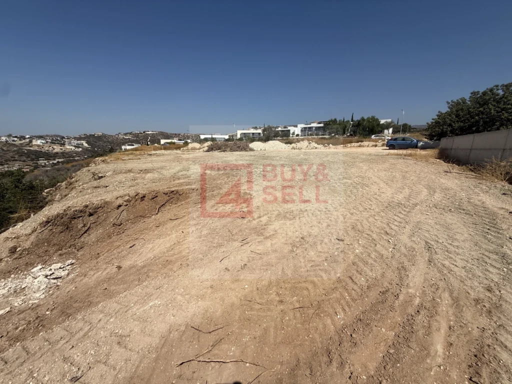 829m² Plot for Sale in Agios Tychonas, Limassol District