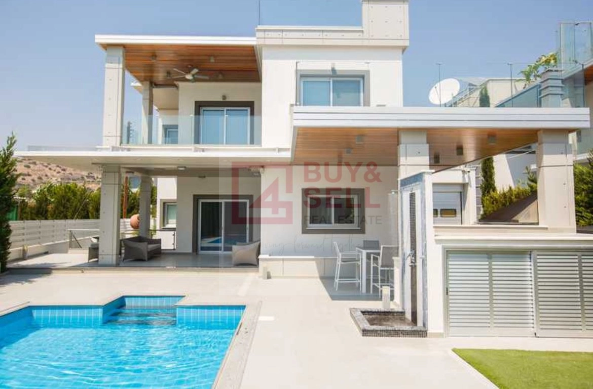 5 Bedroom House for Rent in Agios Tychonas, Limassol District