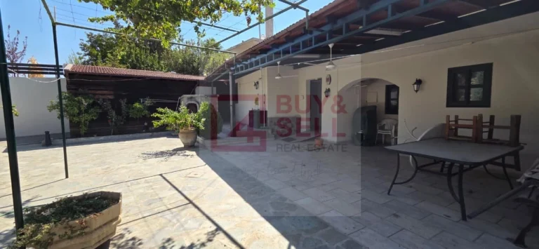 4 Bedroom House for Rent in Arakapas, Limassol District