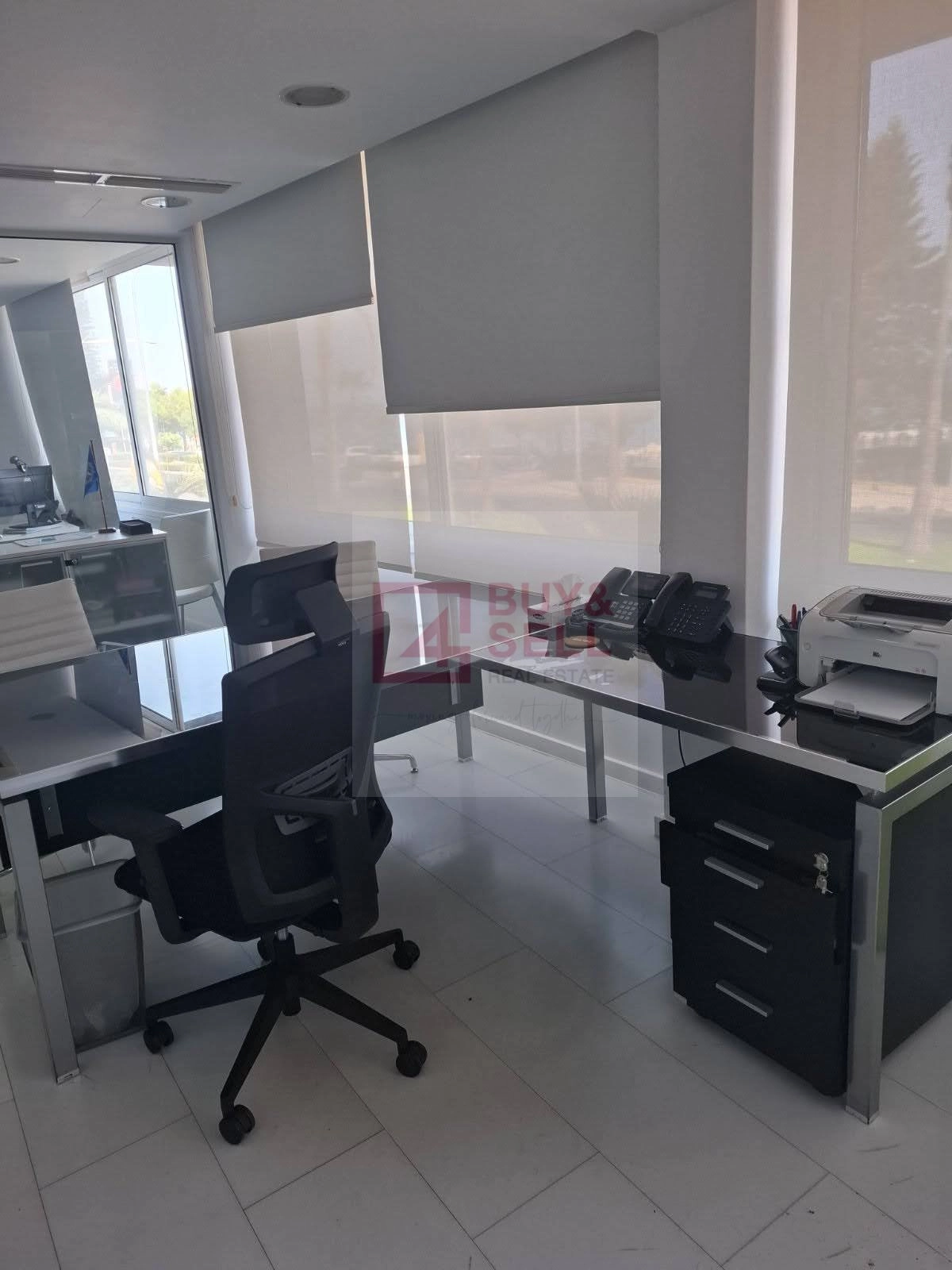 235m² Office for Rent