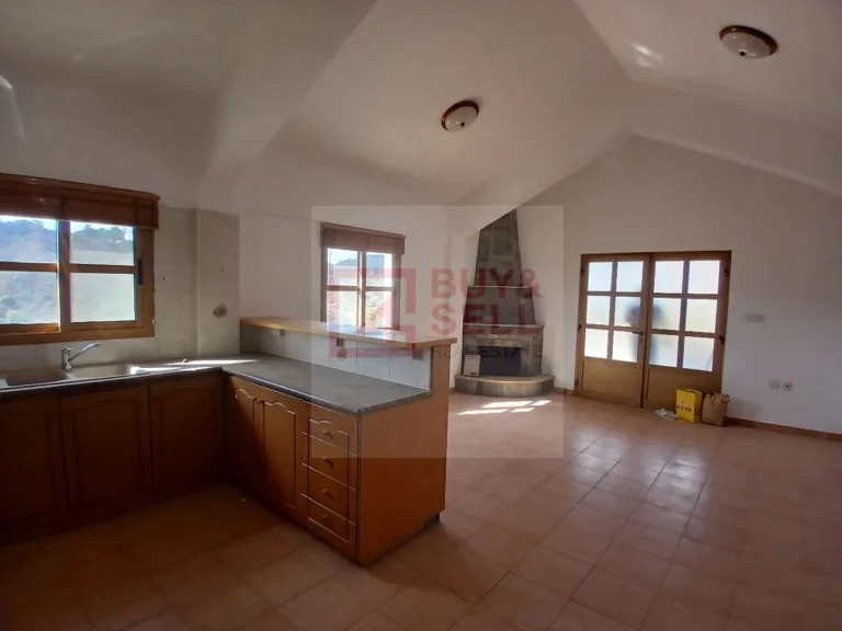 Cheap Houses and Villas for Sale Limassol up to 300000 euro