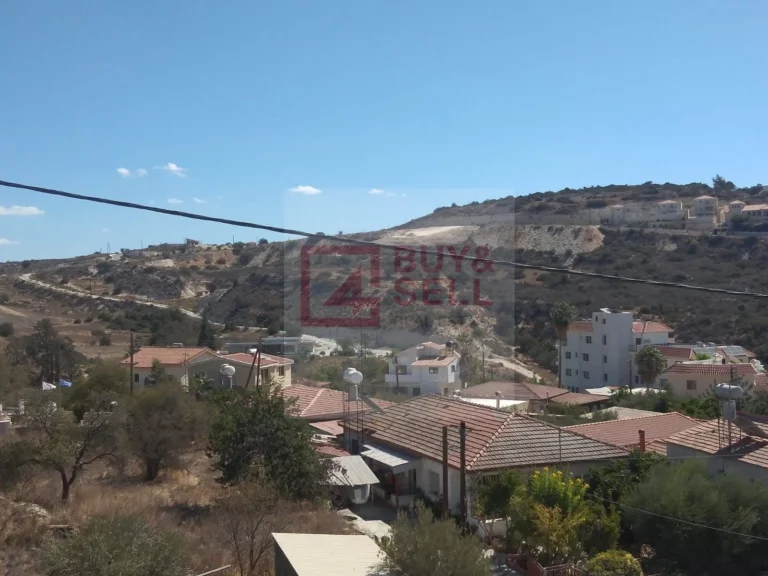 3 Bedroom House for Sale in Agios Tychonas, Limassol District