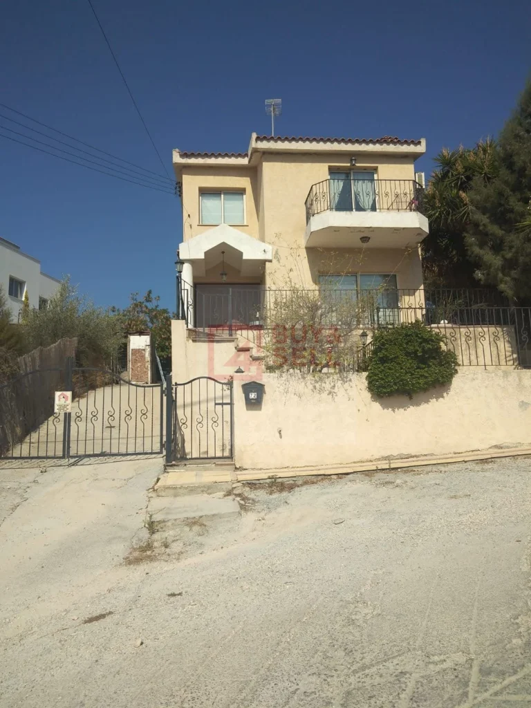 3 Bedroom House for Sale in Agios Tychonas, Limassol District