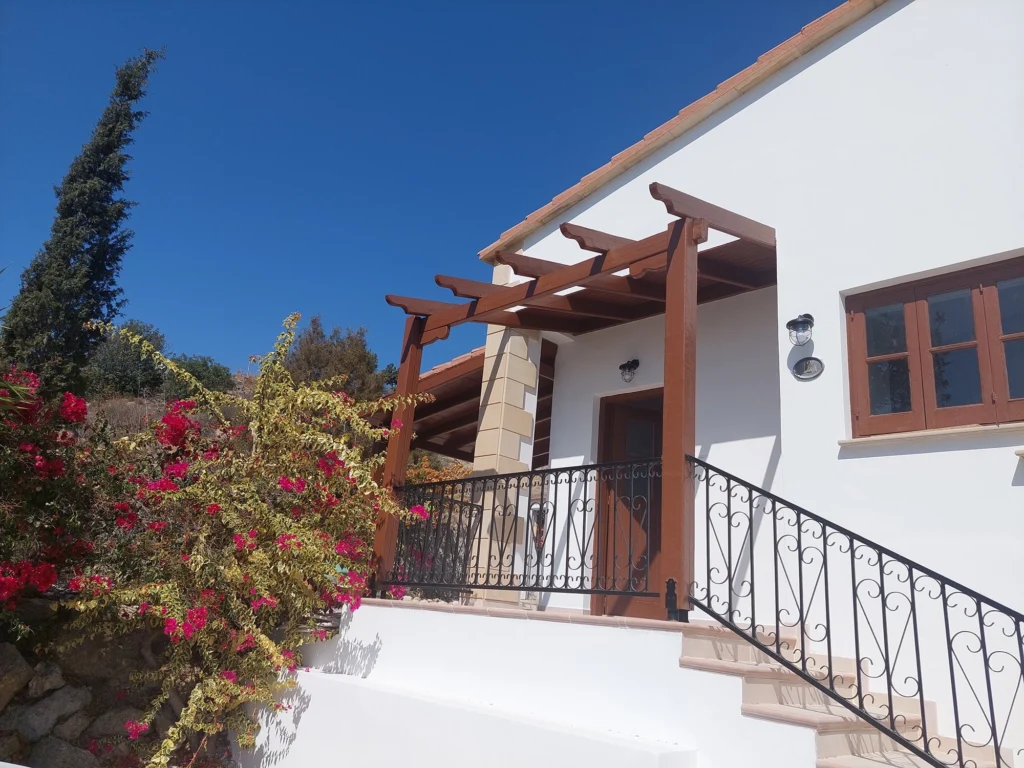 2 Bedroom House for Sale in Psematismenos, Larnaca District