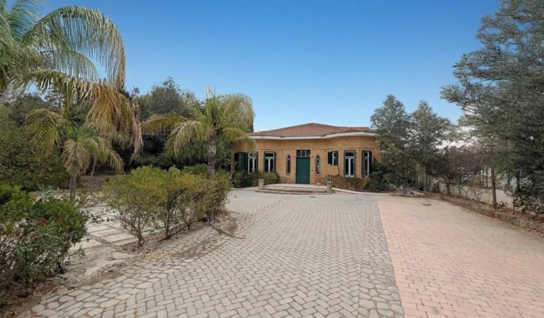 558m² Building for Sale in Nicosia District