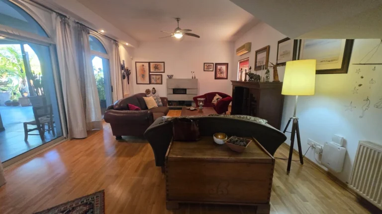 5 Bedroom House for Sale in Germasogeia, Limassol District