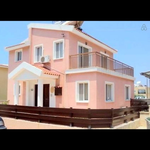 3 Bedroom House for Sale in Chlorakas, Paphos District