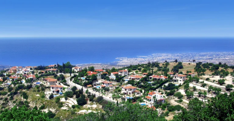 1660m² House for Sale in Tala, Paphos District