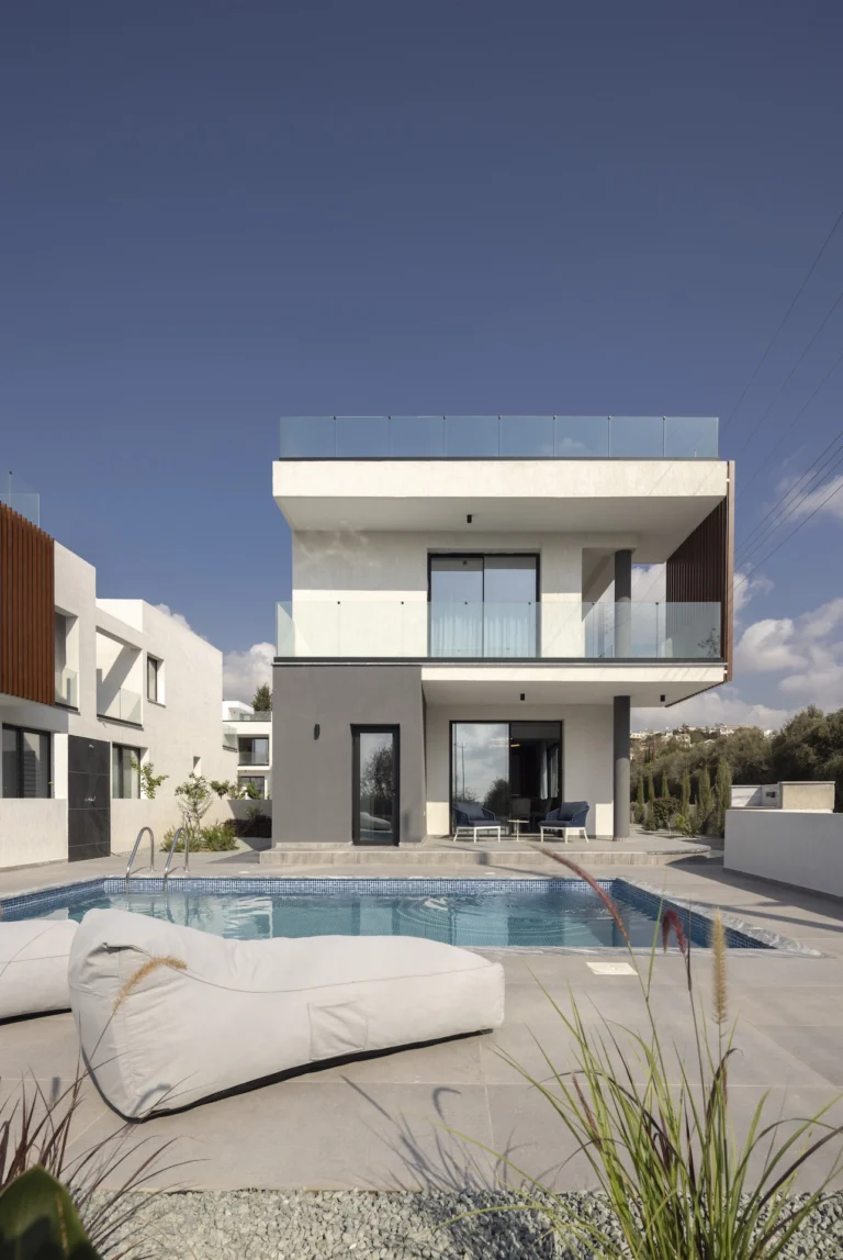 4 Bedroom House for Sale in Chlorakas, Paphos District