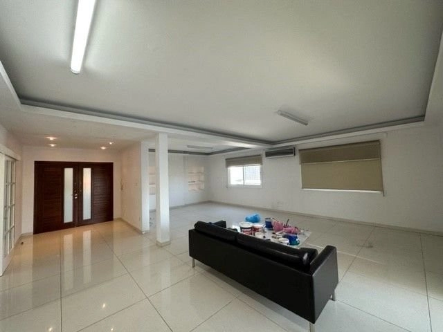 180m² Office for Rent in Larnaca – Agios Nikolaos, Limassol District