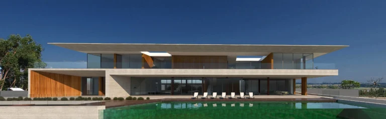 5 Bedroom House for Sale in Agios Tychonas, Limassol District