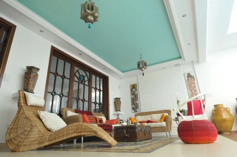 5 Bedroom House for Sale in Zygi, Limassol District