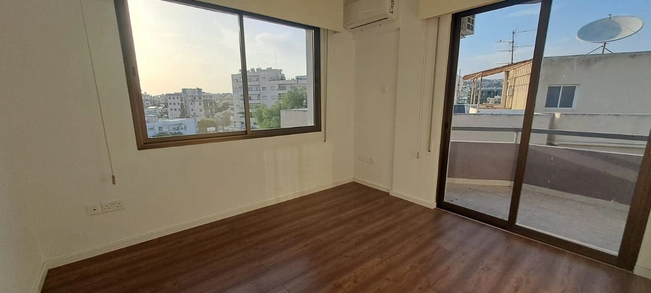 160m² Office for Rent in Limassol – Mesa Geitonia
