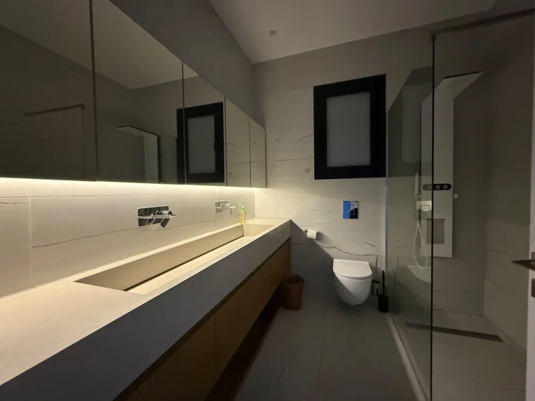 5 Bedroom House for Sale in Agios Tychonas, Limassol District