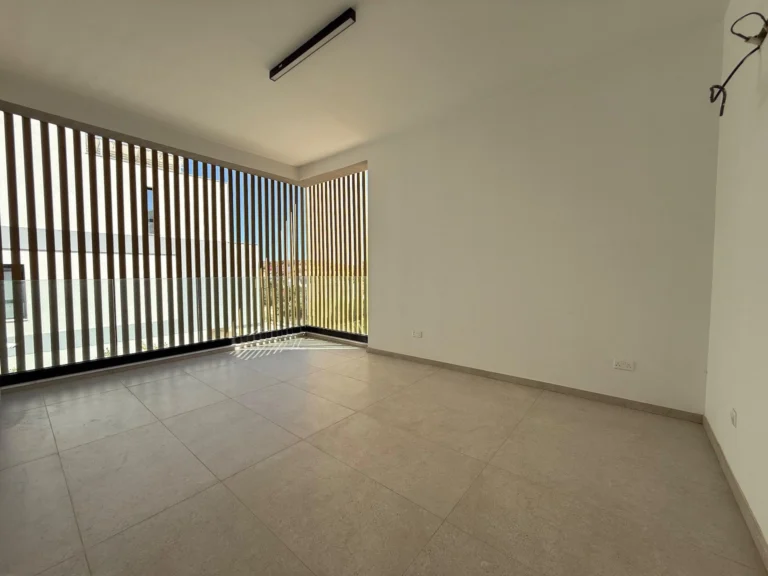 5 Bedroom House for Sale in Agios Tychonas, Limassol District