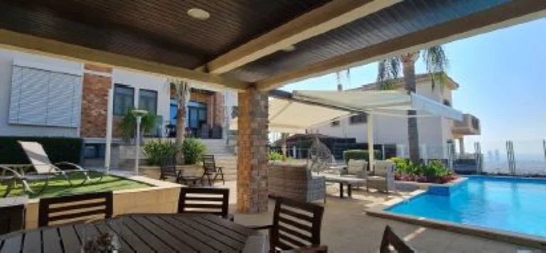 5 Bedroom House for Sale in Limassol – Agios Athanasios