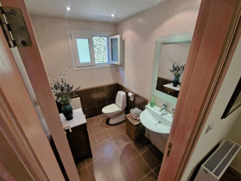 5 Bedroom House for Sale in Laneia, Limassol District