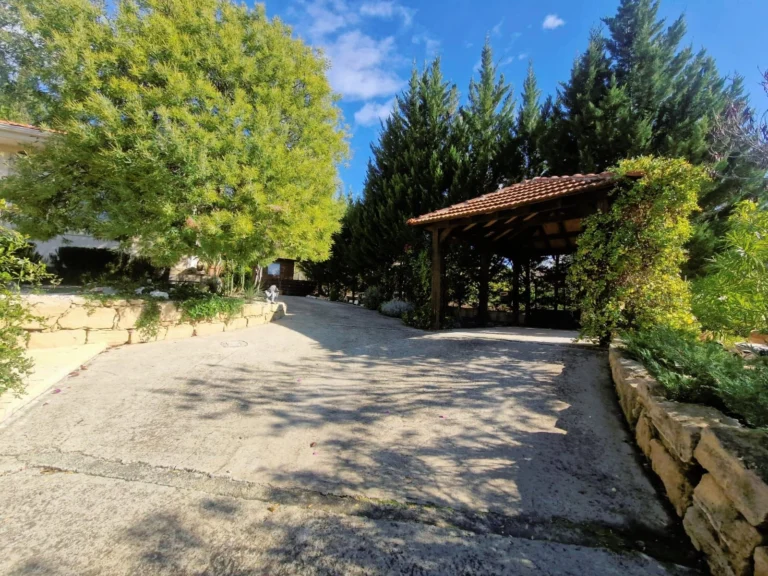 5 Bedroom House for Sale in Laneia, Limassol District