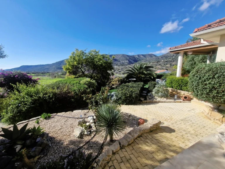 5 Bedroom House for Sale in Laneia, Limassol District