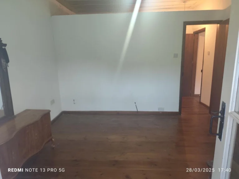 3 Bedroom House for Sale in Treis Elies, Limassol District