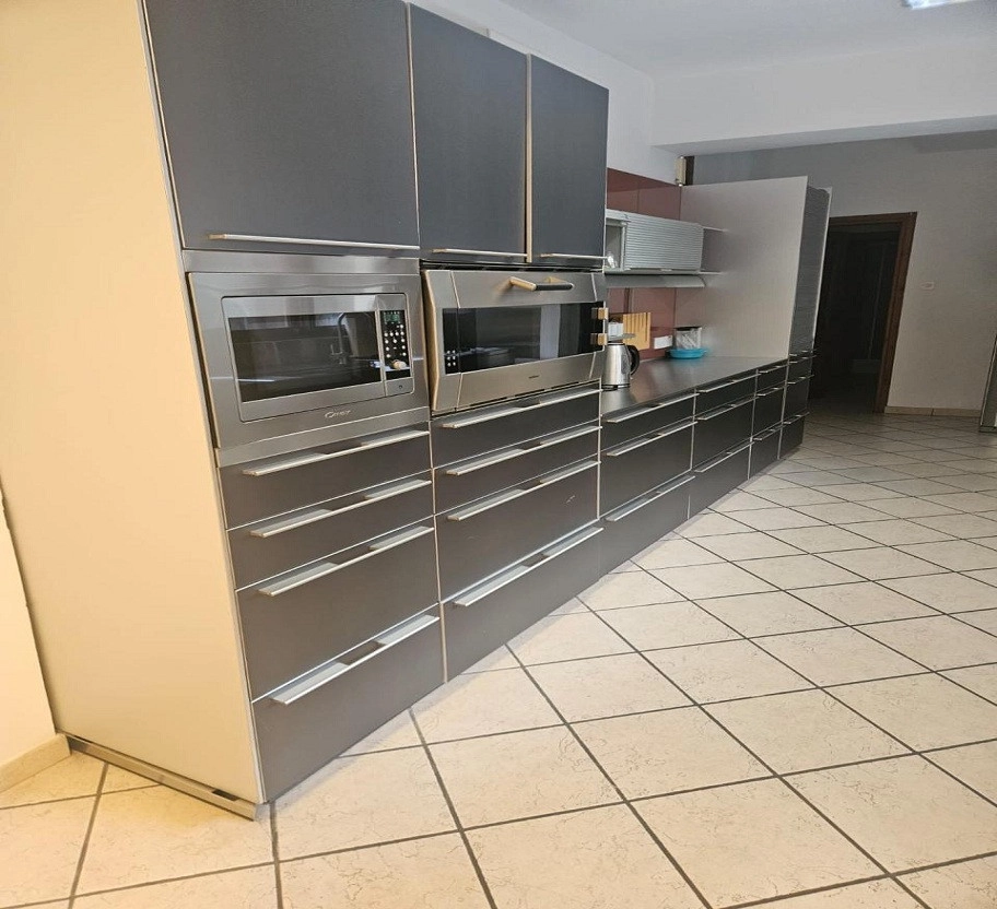 200m² Building for Rent in Limassol – Katholiki