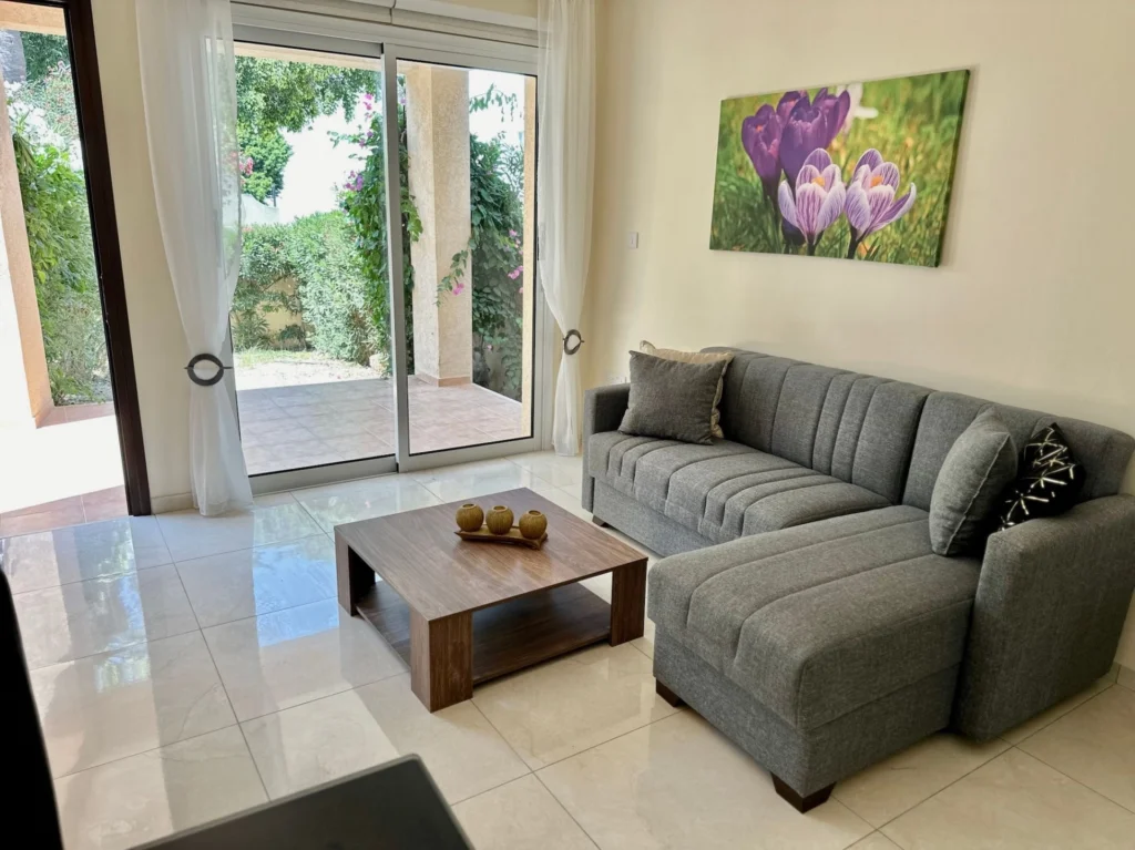 3 Bedroom House for Sale in Paphos – Moutallos