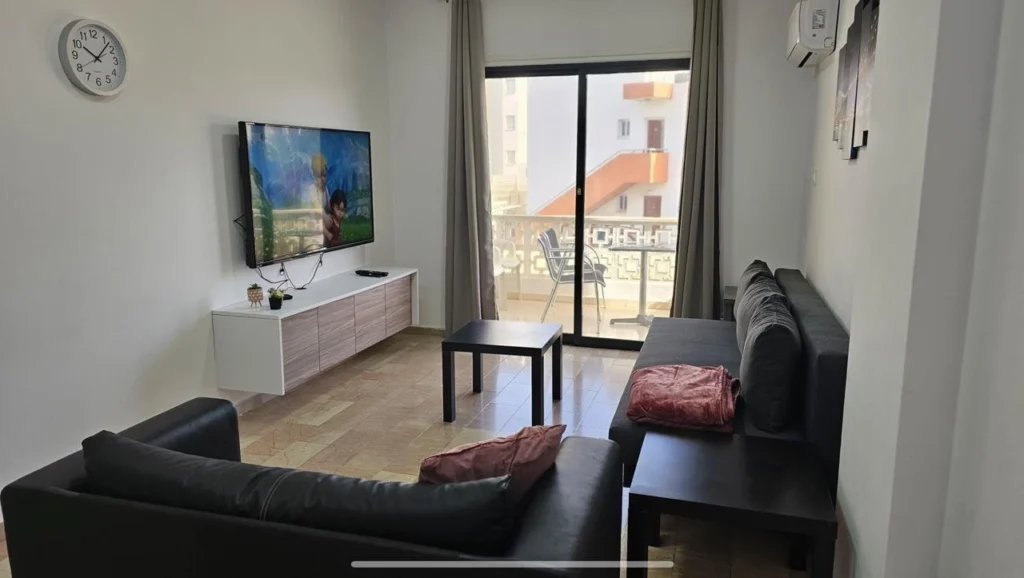 425m² Building for Sale in Kato Paphos