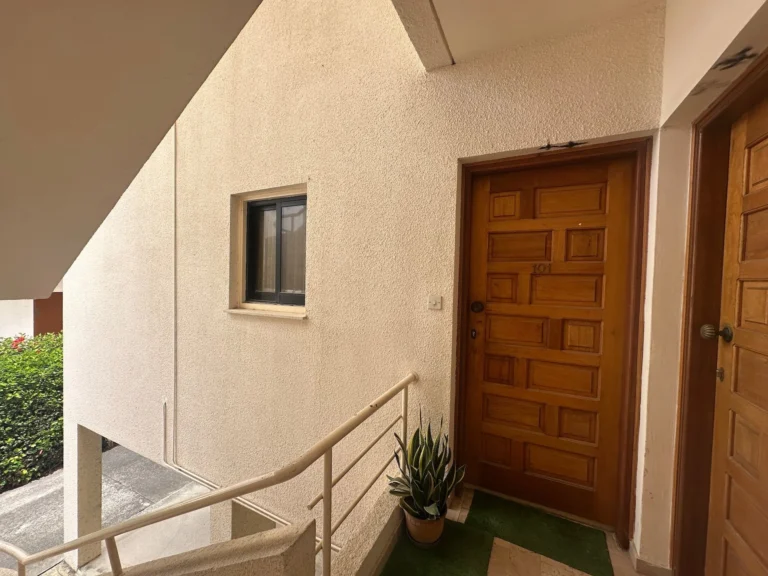 425m² Building for Sale in Kato Paphos