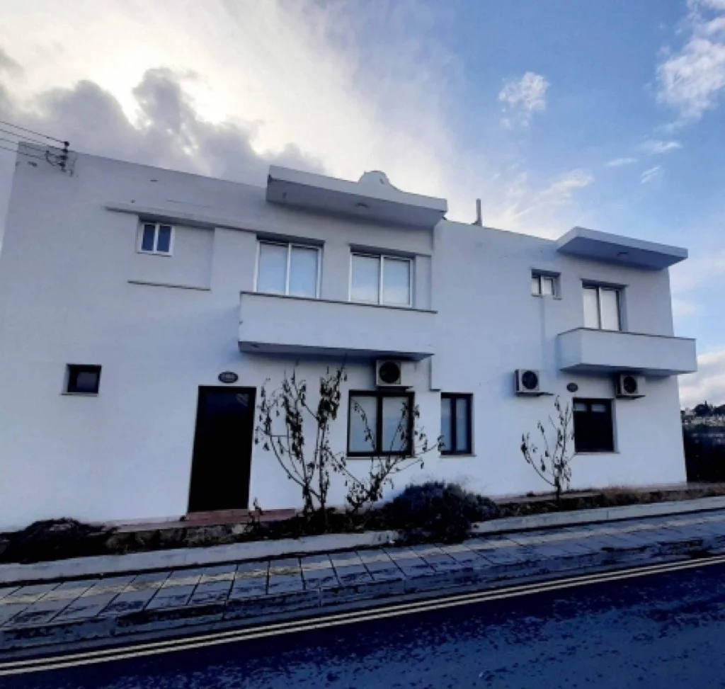 350m² Building for Sale in Geroskipou, Paphos District