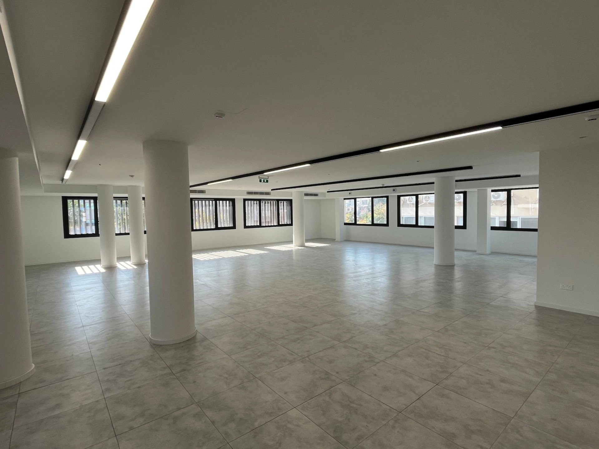 825m² Office for Rent in Larnaca – Agios Nikolaos, Limassol District